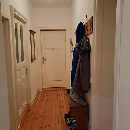 شقة Sonnige Und Ruhige Altbauwohnung In Friedrichshain