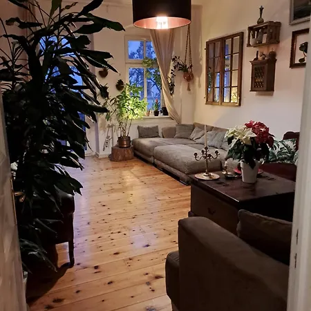 Sonnige Und Ruhige Altbauwohnung In Friedrichshain * 베를린