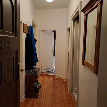 아파트 Sonnige Und Ruhige Altbauwohnung In Friedrichshain *